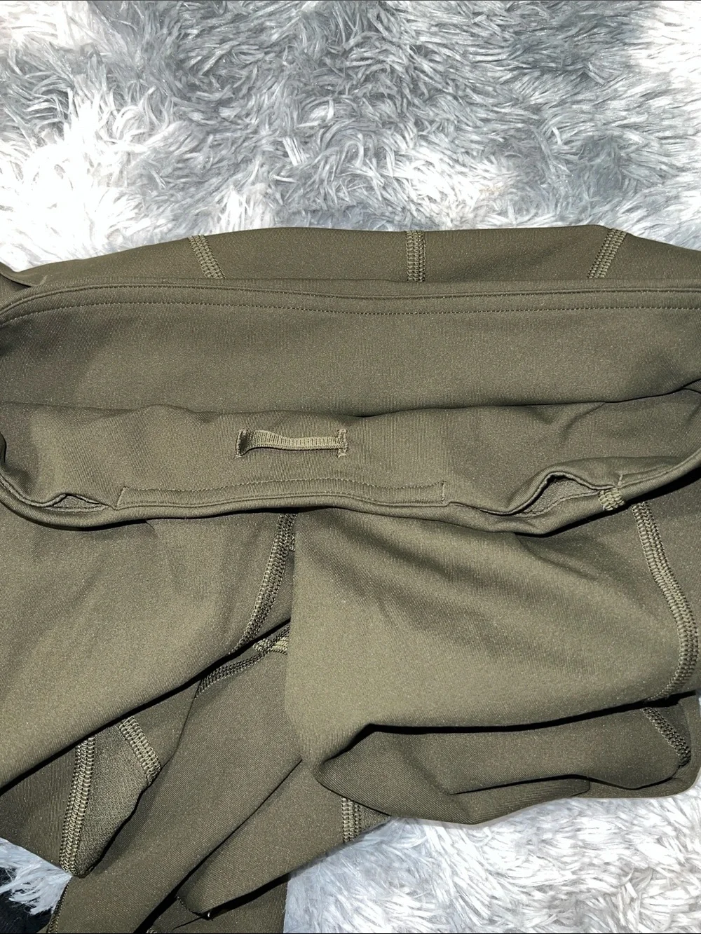 Women’s Lululemon capri Leggings Size 4